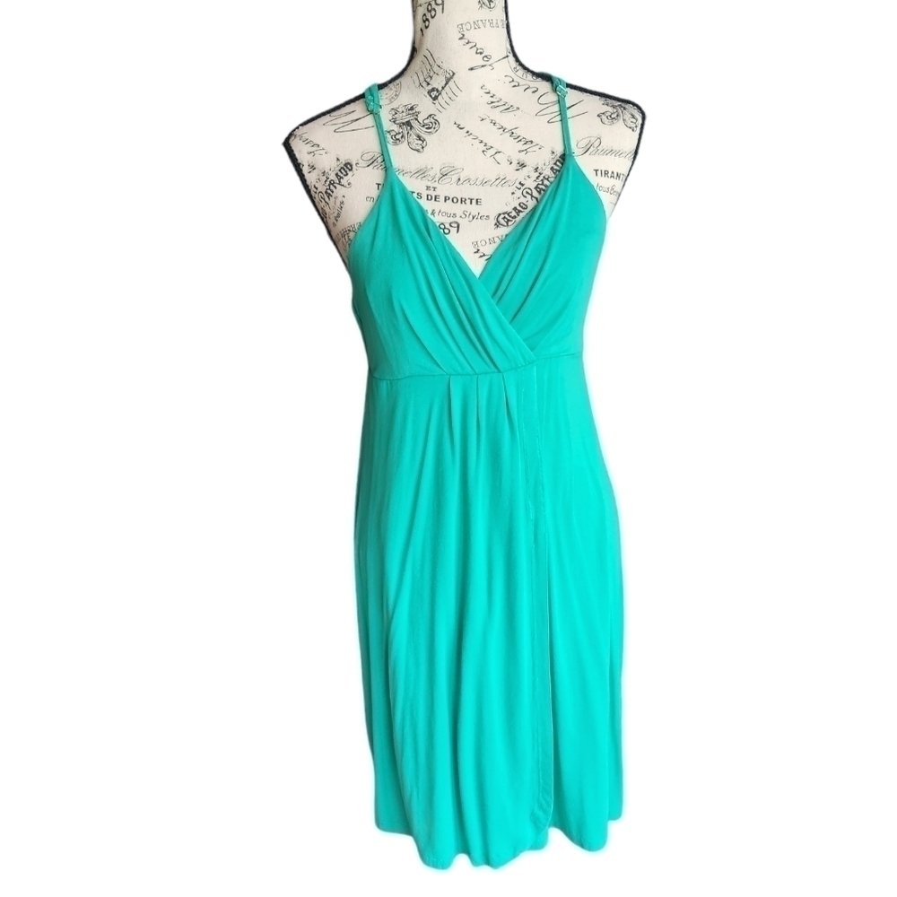 V-neck summer dress